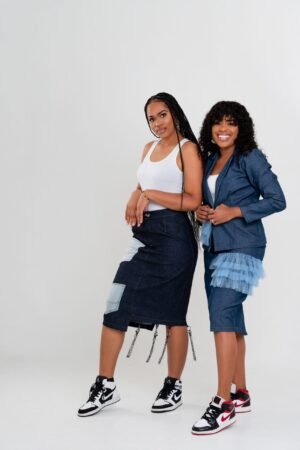 DSC08136 Jeans "Balanced" Skirt Suit